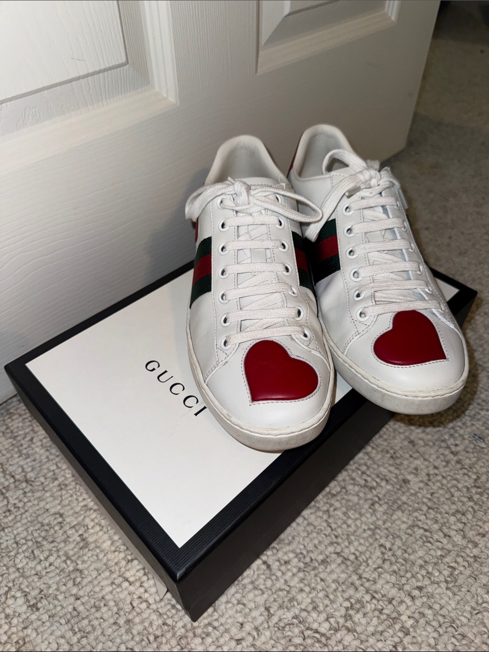 Gucci Ace Low "Heart" sneakers